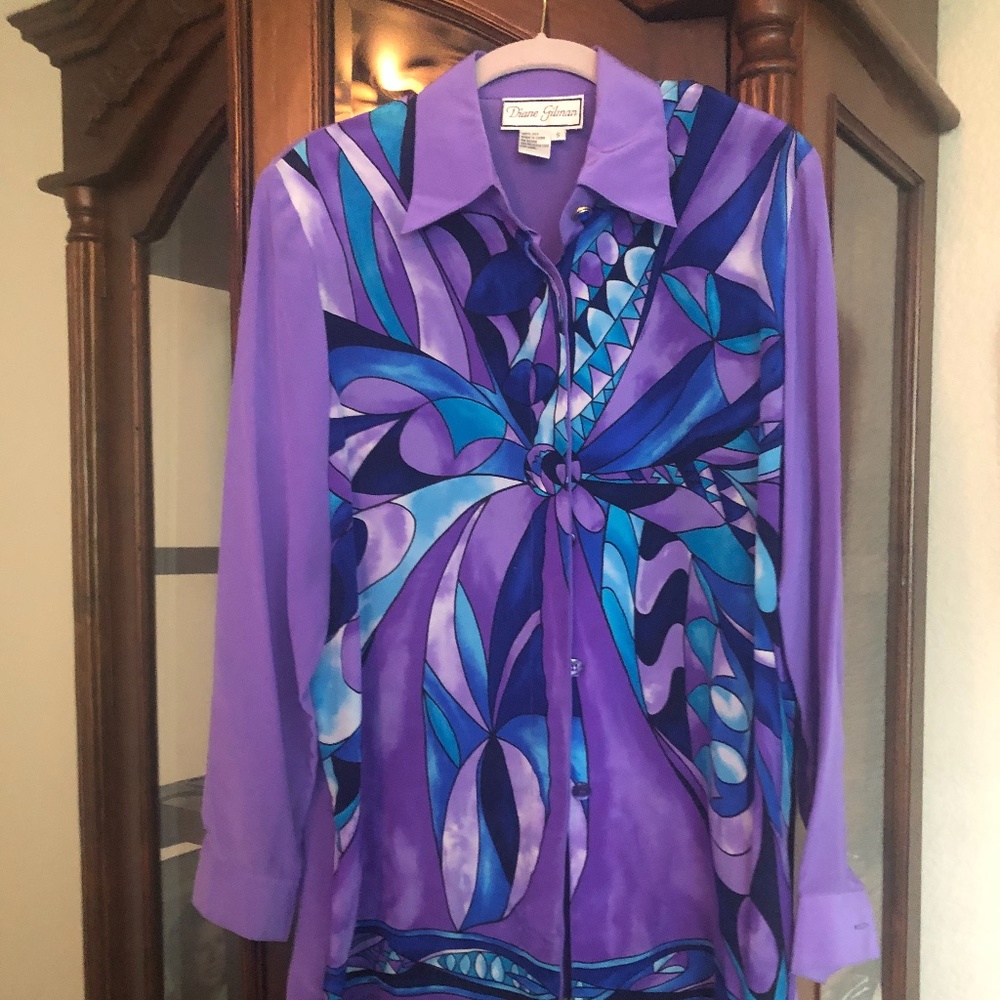 Silk Woman's purple blouse